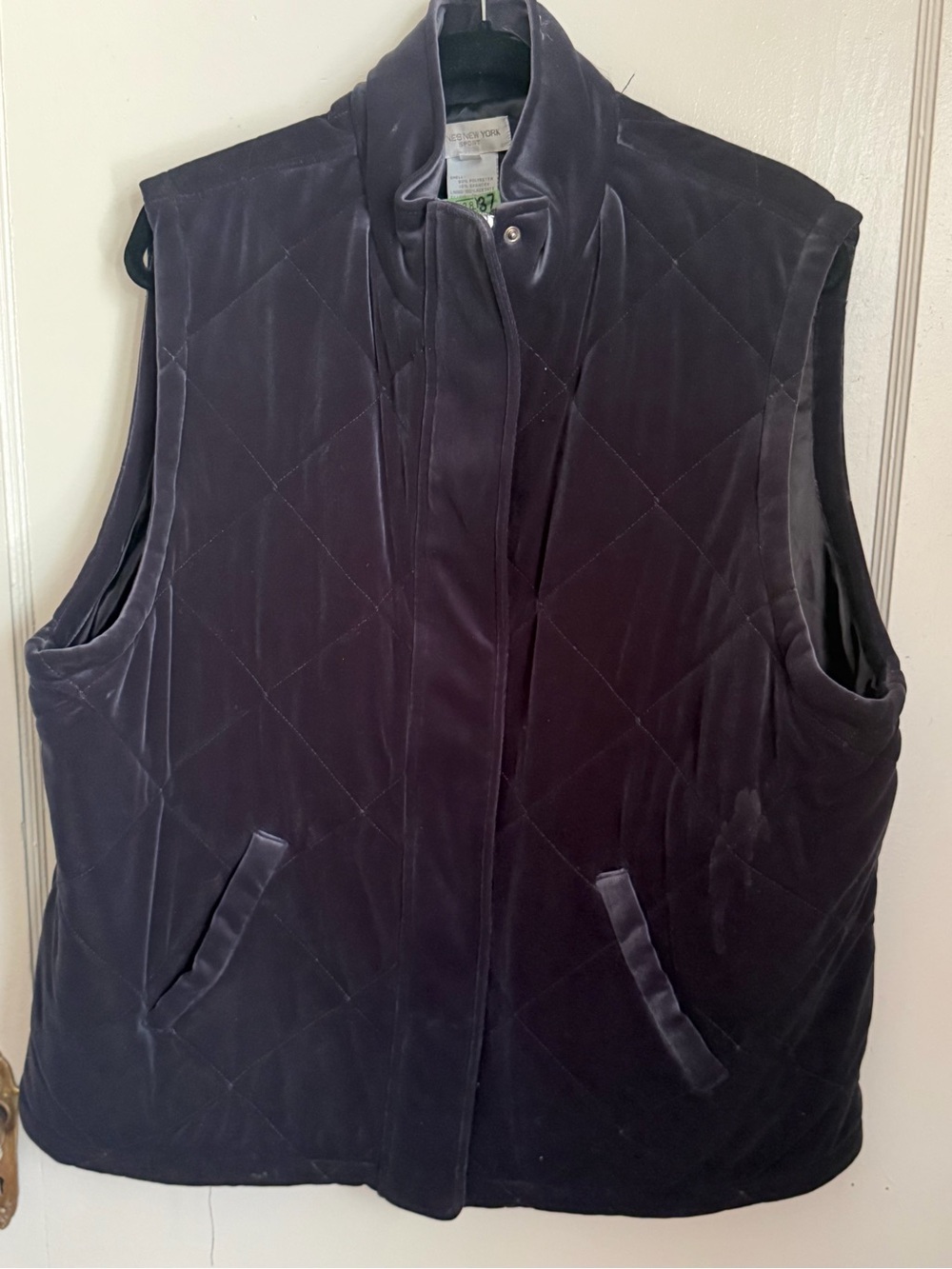 Jones New York Quilted Velvet Sleeveless Vest - Black